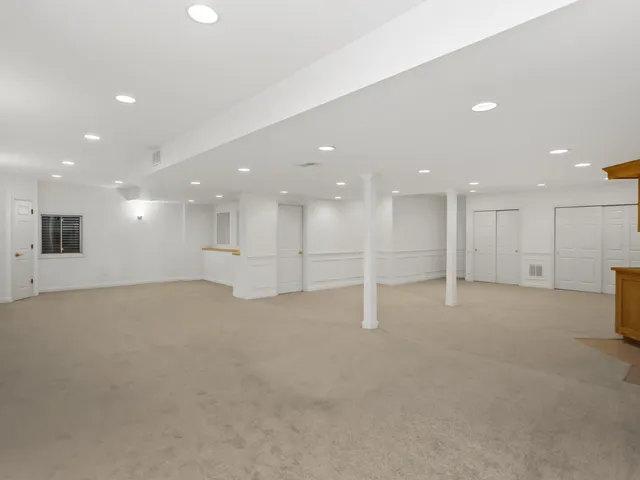 $949,000 | 2008 Jordan Terrace, Buffalo Grove, IL 60089