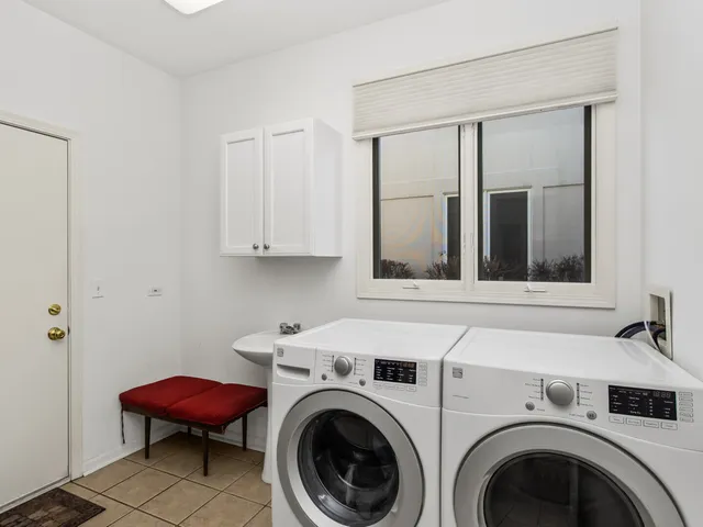 $949,000 | 2008 Jordan Terrace, Buffalo Grove, IL 60089