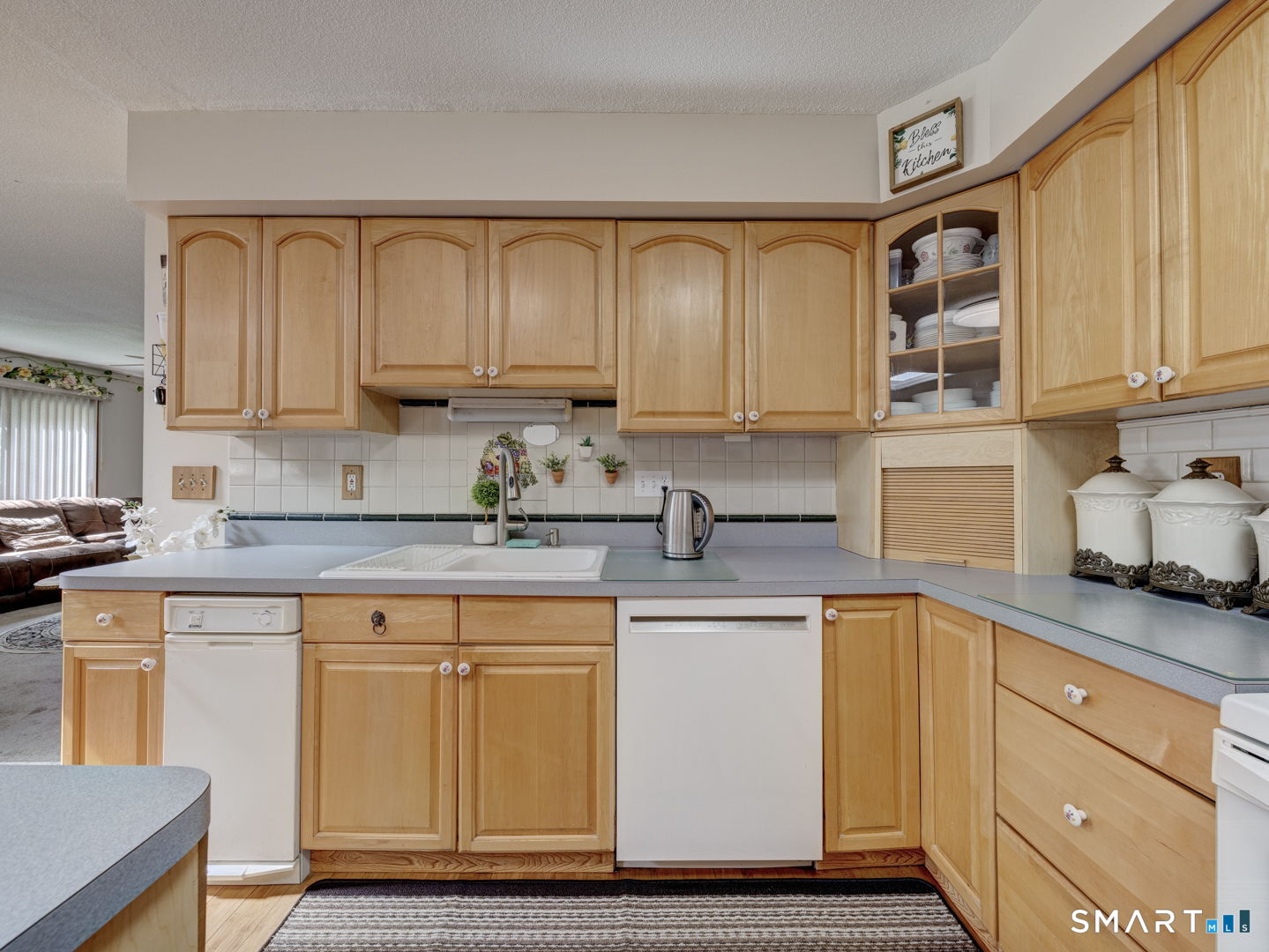 300 Hilltop Road Watertown, CT 06779 - Photo 18 of 39