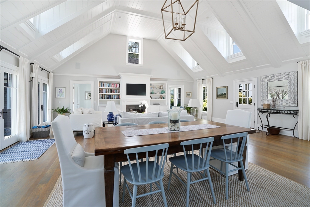 8 Paddock Road Oak Bluffs, MA 02557 - Photo 11 of 42