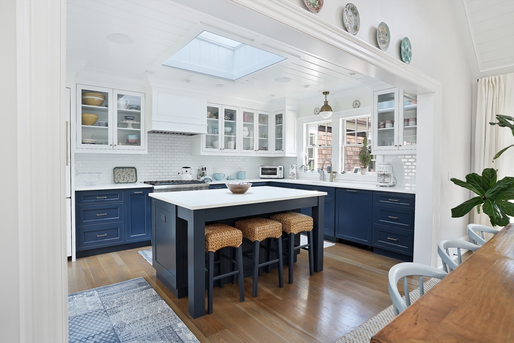 8 Paddock Road Oak Bluffs, MA 02557 - Photo 14 of 42