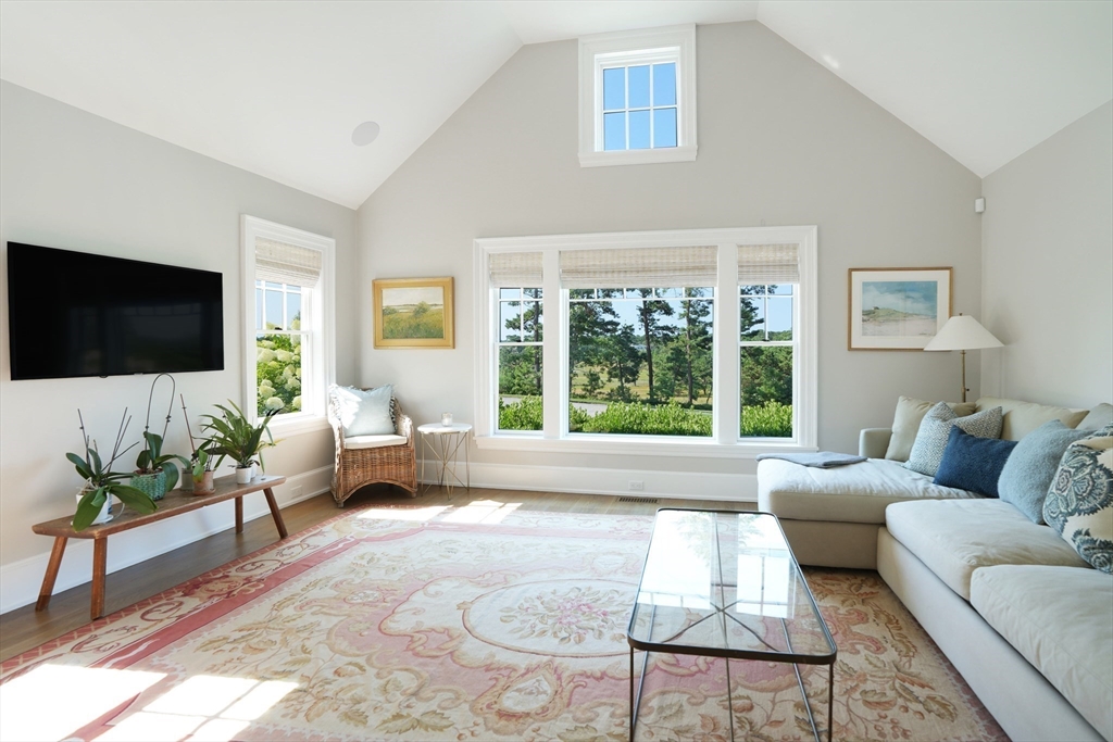 8 Paddock Road Oak Bluffs, MA 02557 - Photo 17 of 42