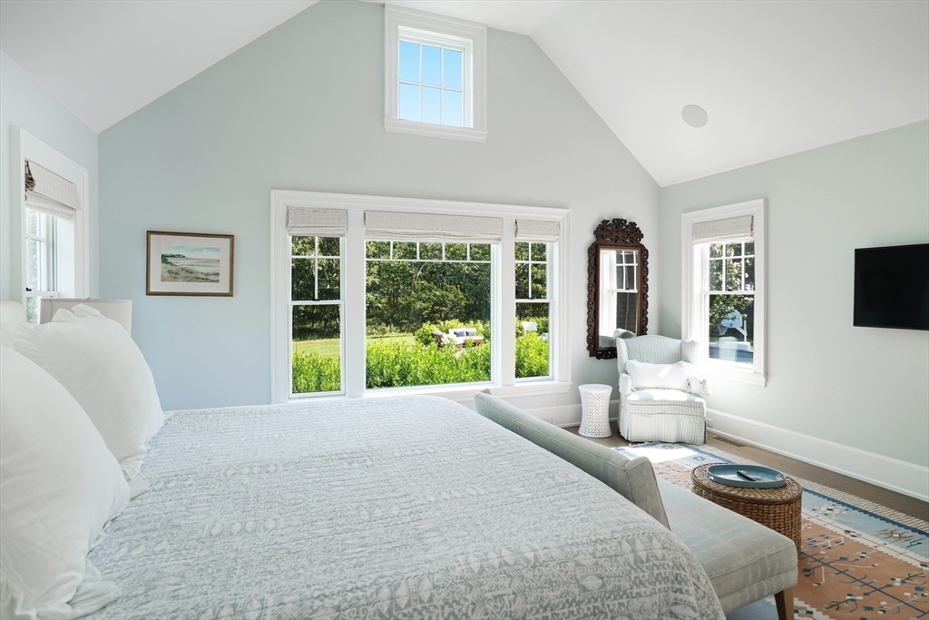 8 Paddock Road Oak Bluffs, MA 02557 - Photo 20 of 42