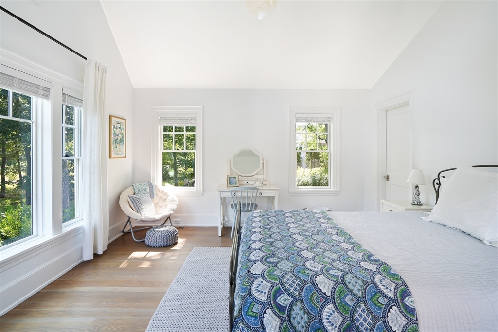 8 Paddock Road Oak Bluffs, MA 02557 - Photo 26 of 42