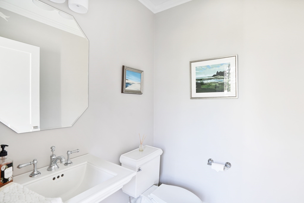 8 Paddock Road Oak Bluffs, MA 02557 - Photo 40 of 42