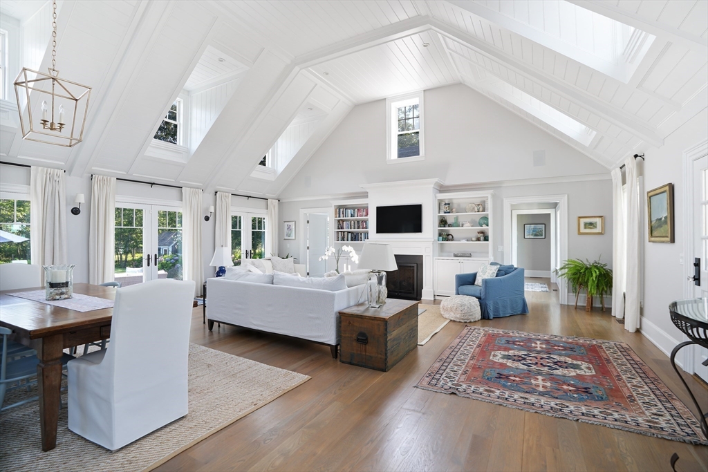 8 Paddock Road Oak Bluffs, MA 02557 - Photo 6 of 42