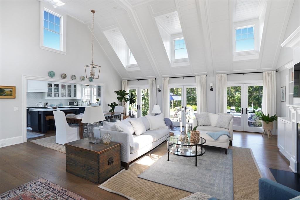 8 Paddock Road Oak Bluffs, MA 02557 - Photo 9 of 42