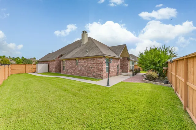 $470,000 | 623 Aquilla Square, Webster, TX 77598