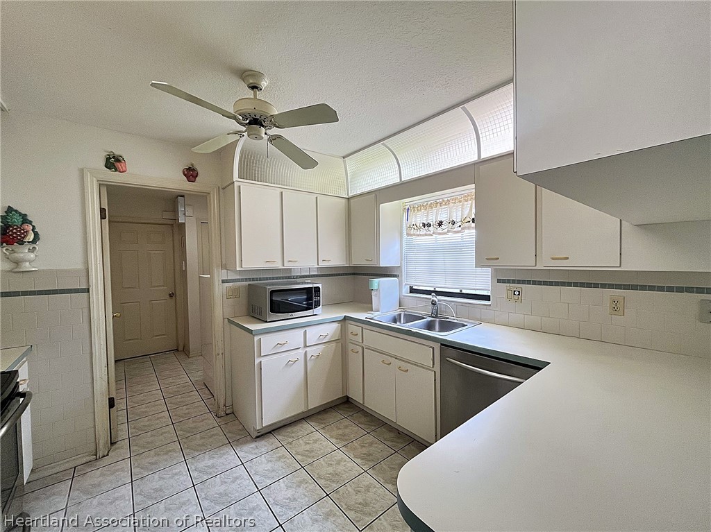 111 Revson Avenue Sebring, FL 33876 - Photo 6 of 24