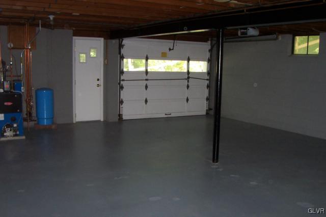 690 Long Lane Road Walnutport, PA 18088 - Photo 7 of 9 Gallery Image 7