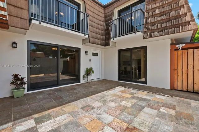 $440,000 | 9112 A Southwest 20th Street, Davie, FL 33324