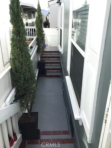 $160,000 | 7560 Woodman Place, Unit 75, Van Nuys, CA 91405