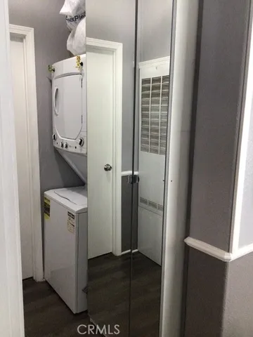 $160,000 | 7560 Woodman Place, Unit 75, Van Nuys, CA 91405