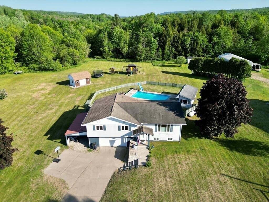 196 Low Road Malone, NY 12953 - Photo 1 of 2