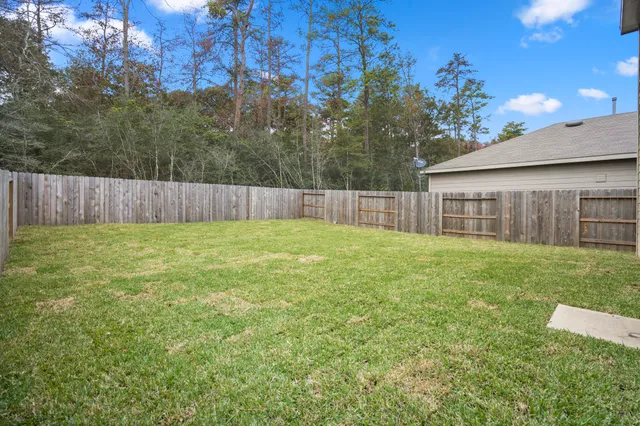 $2,250 | 10477 Pineland Drive, Willis, TX 77378