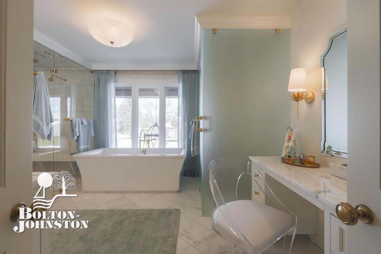 9 Stratton Place Grosse Pointe, MI 48236 - Photo 41 of 68 50063819-40.JPG