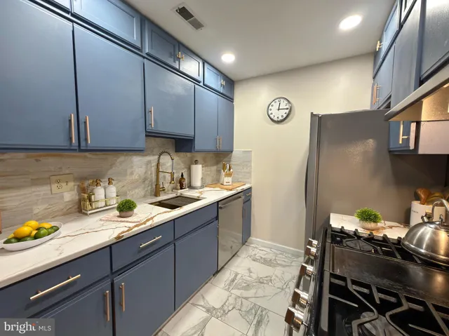 $2,450 | 263 Tavistock, Cherry Hill, NJ 08034