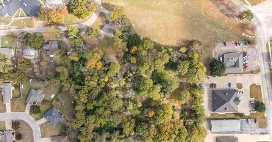 511 South Baker Street Lindale, TX 75771 - Photo 4 of 10