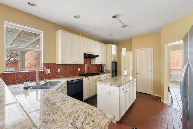 $3,500 | 2116 Houlton Lane, Plano, TX 75025