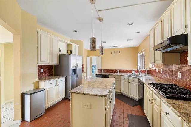 $3,500 | 2116 Houlton Lane, Plano, TX 75025