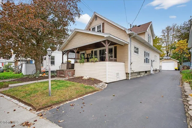 $299,900 | 9 Cuthbert Street, Scotia, NY 12302
