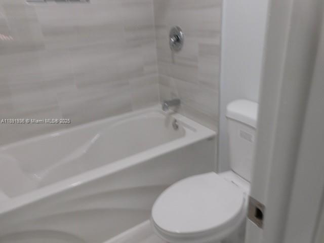 17038 Northwest 66th Court Hialeah, FL 33015 - Photo 19 of 27