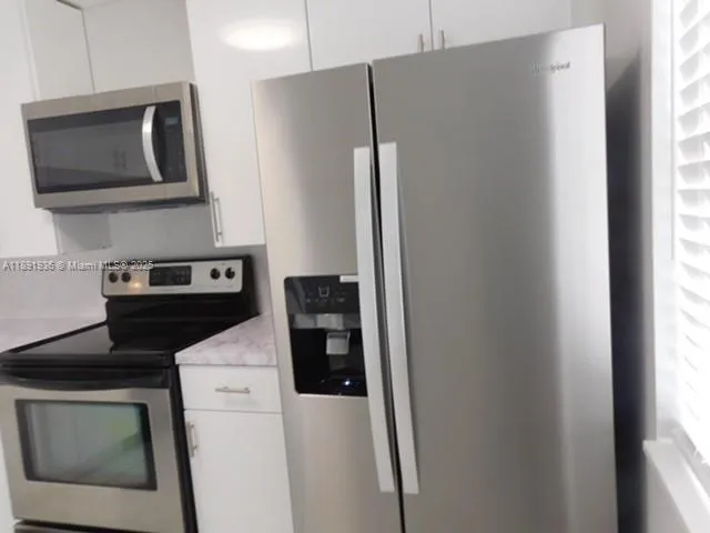 $2,650 | 17038 Northwest 66th Court, Hialeah, FL 33015