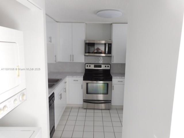 17038 Northwest 66th Court Hialeah, FL 33015 - Photo 9 of 27