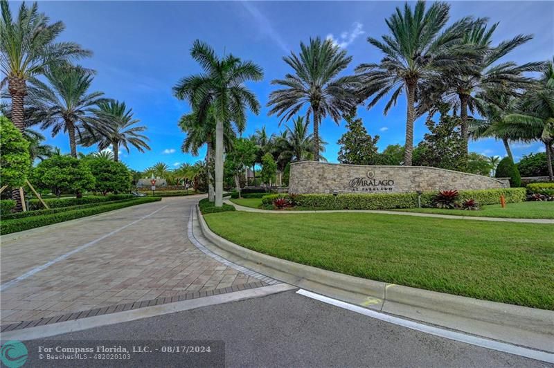 8631 Lakeside Bend Parkland, FL 33076 - Photo 60 of 71 a view of a yard and palm trees