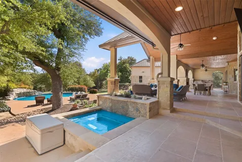 $2,100,000 | 220 Escalera Parkway, Georgetown, TX 78628