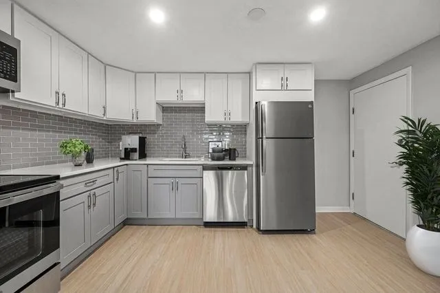 $2,250 | 64 Goldthwaite Road, Unit 10, Worcester, MA 01605