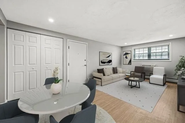 $2,250 | 64 Goldthwaite Road, Unit 10, Worcester, MA 01605