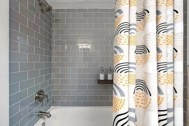 $2,250 | 64 Goldthwaite Road, Unit 10, Worcester, MA 01605