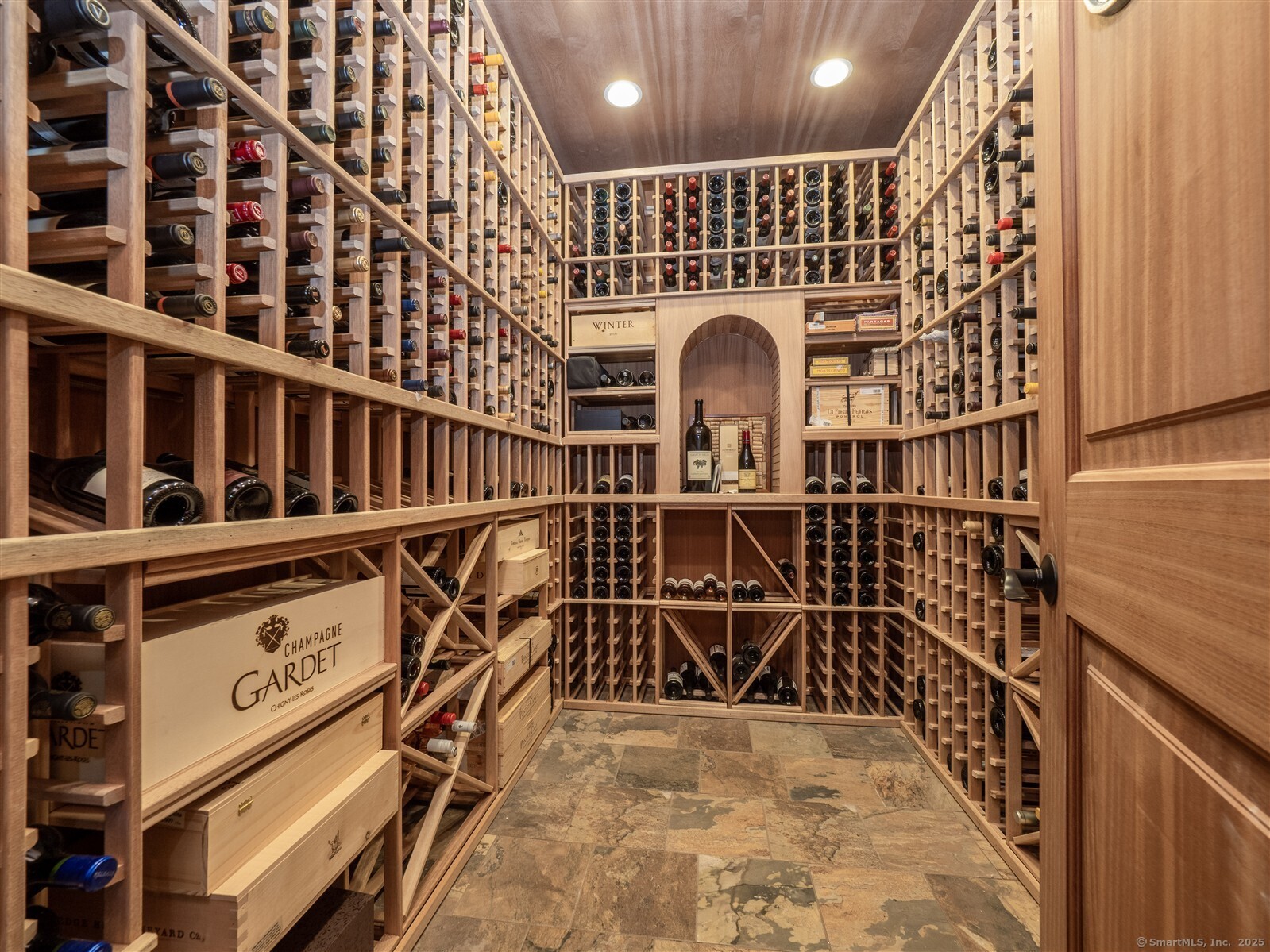 38 Honey Hill Road Wilton, CT 06897 - Photo 16 of 37