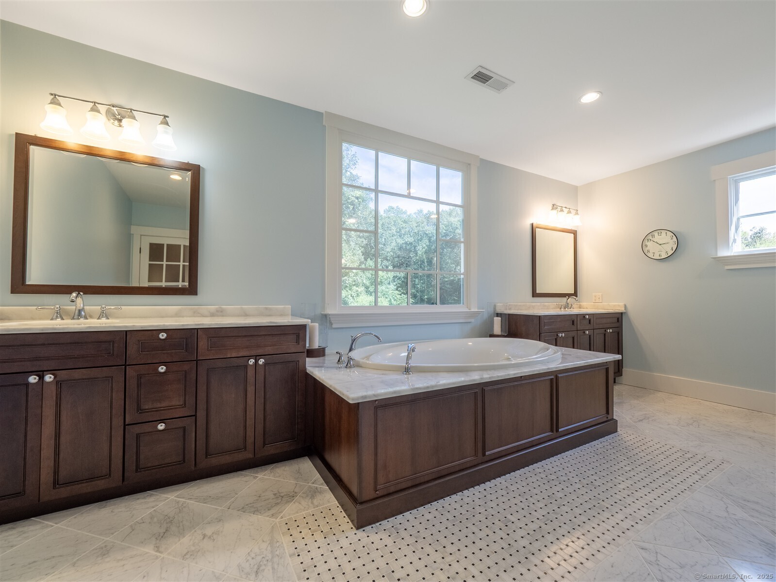 38 Honey Hill Road Wilton, CT 06897 - Photo 21 of 37