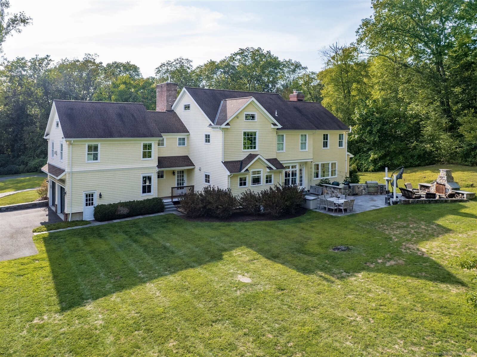 38 Honey Hill Road Wilton, CT 06897 - Photo 31 of 37