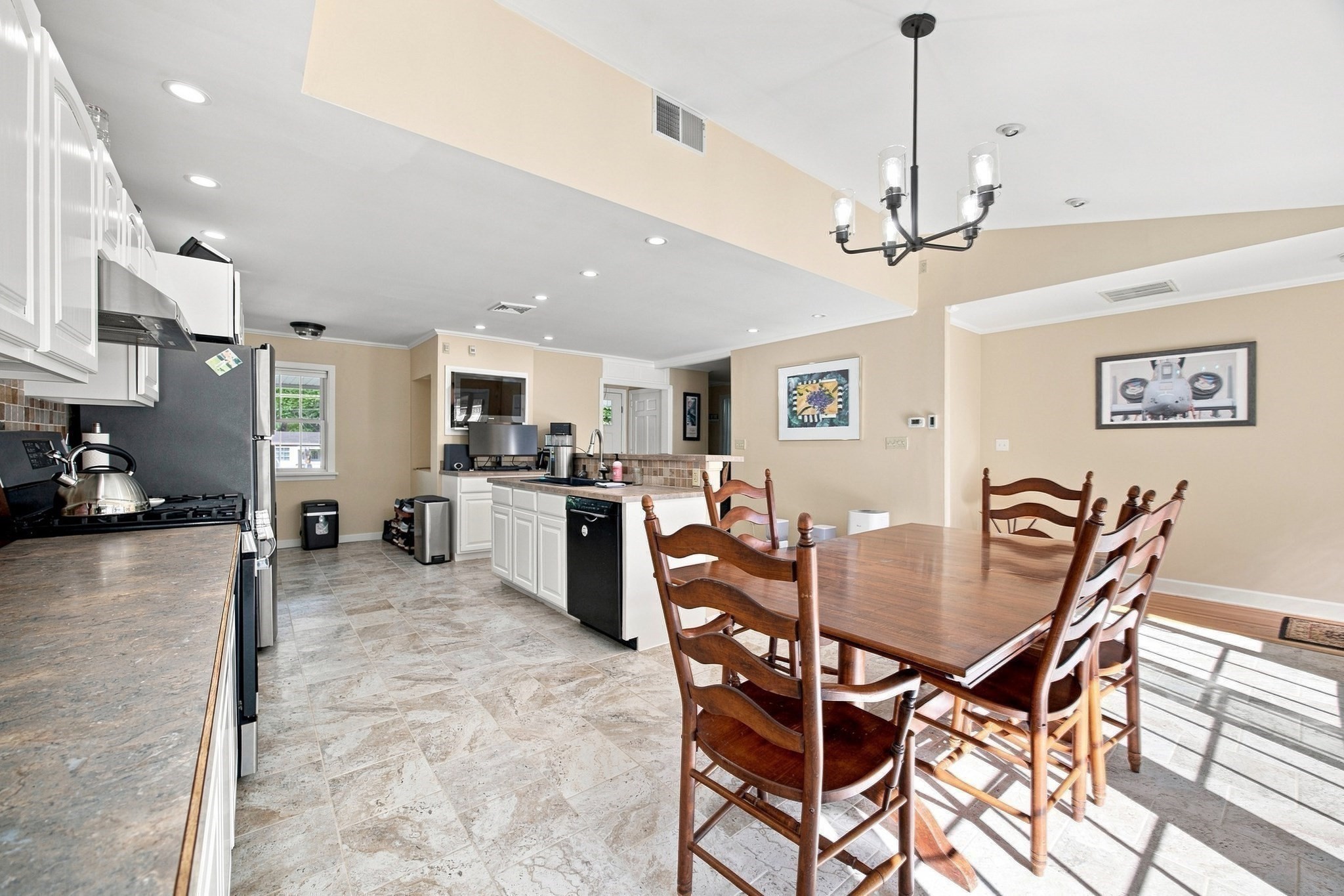 146 Huntington Road Russell, MA 01071 - Photo 15 of 28 Gallery Image 15