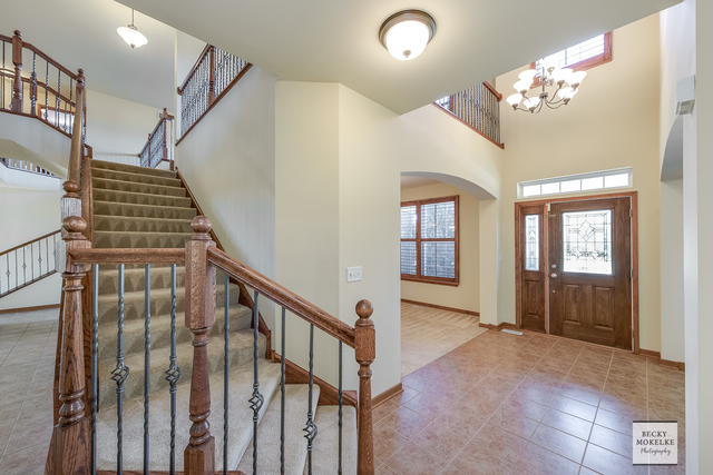 2180 Bartram Road North Aurora, IL 60542 - Photo 11 of 36