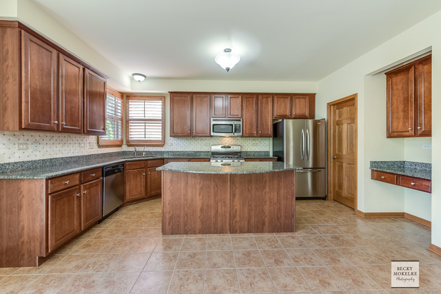 2180 Bartram Road North Aurora, IL 60542 - Photo 20 of 36