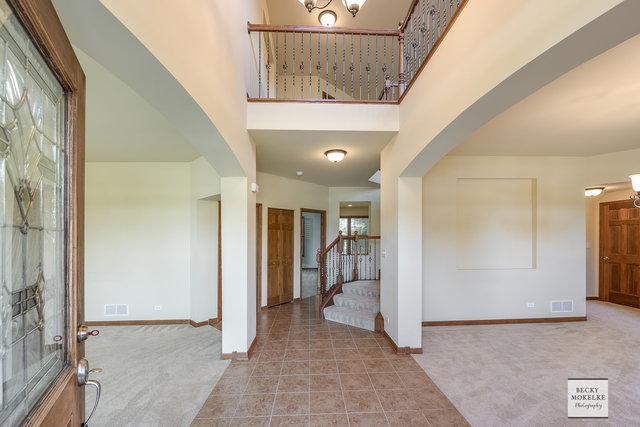 2180 Bartram Road North Aurora, IL 60542 - Photo 10 of 36