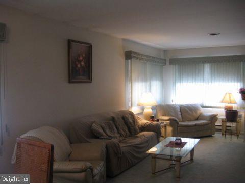 40 Magnolia Road Manahawkin, NJ 08050 - Photo 2 of 12