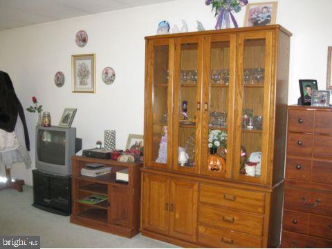40 Magnolia Road Manahawkin, NJ 08050 - Photo 3 of 12