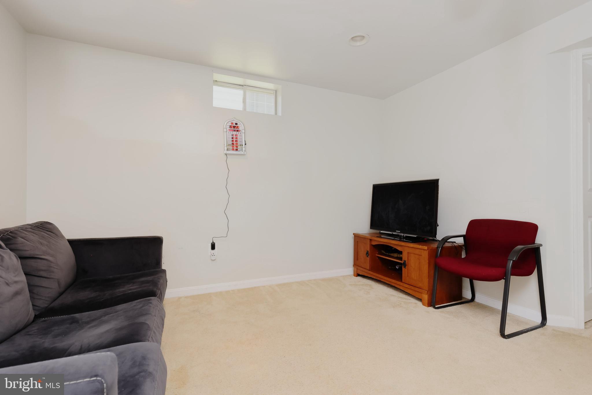 8283 Laurel Heights Loop Lorton, VA 22079 - Photo 39 of 51