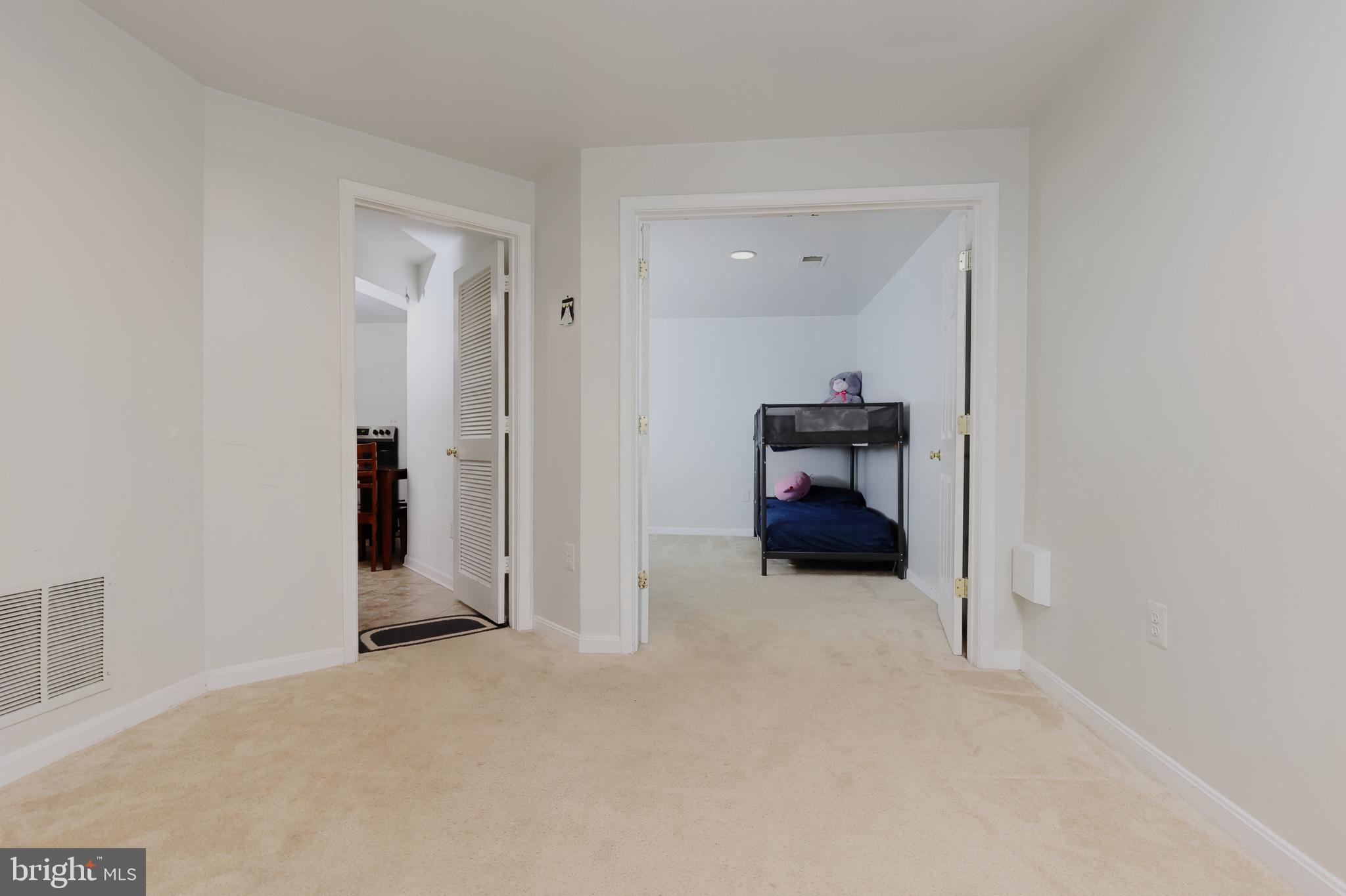 8283 Laurel Heights Loop Lorton, VA 22079 - Photo 40 of 51