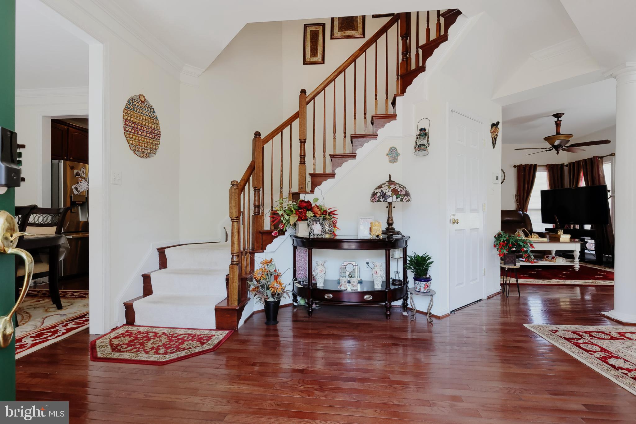 8283 Laurel Heights Loop Lorton, VA 22079 - Photo 4 of 51