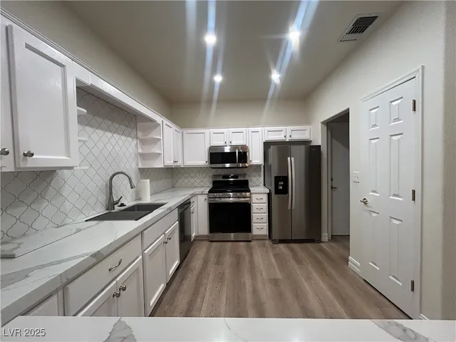 $2,050 | 9517 City Hill Court, Las Vegas, NV 89134