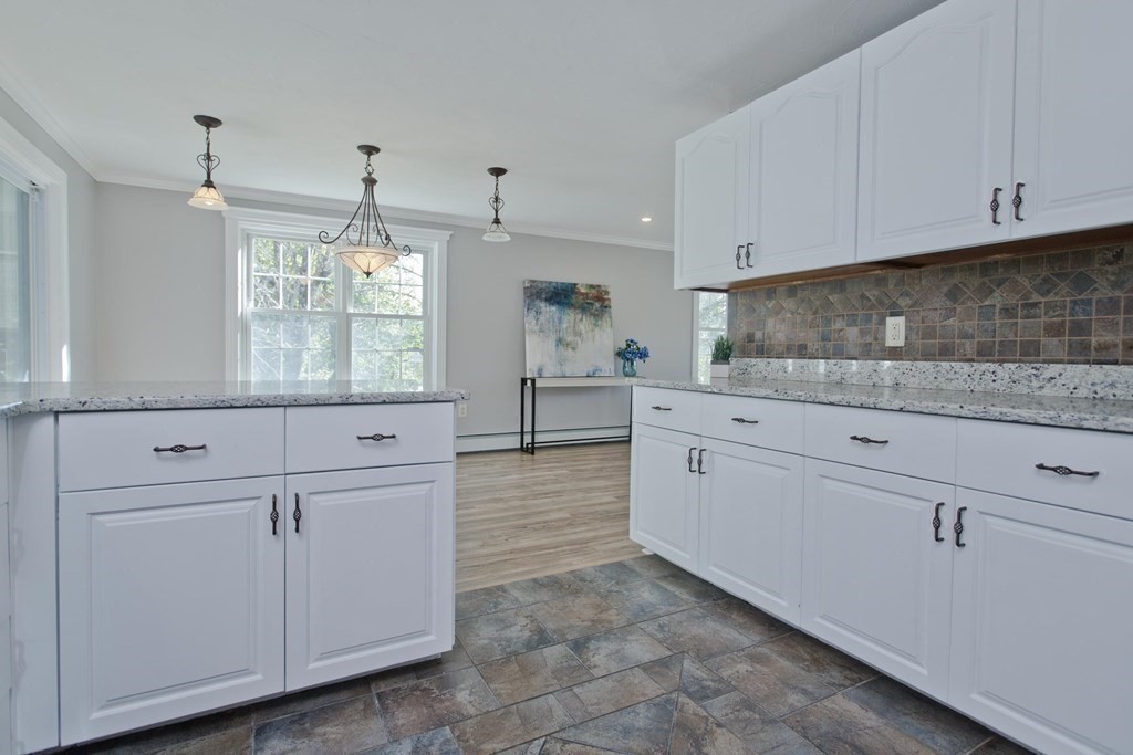 1052 Franklin Road Fitchburg, MA 01420 - Photo 18 of 39 Gallery Image 18