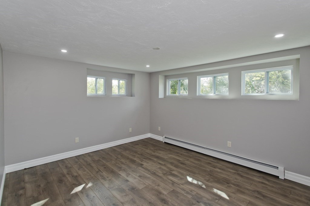 1052 Franklin Road Fitchburg, MA 01420 - Photo 34 of 39 Gallery Image 34