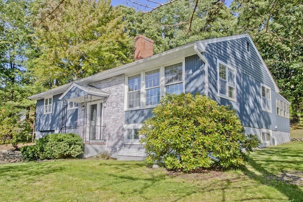1052 Franklin Road Fitchburg, MA 01420 - Photo 4 of 39 Gallery Image 4