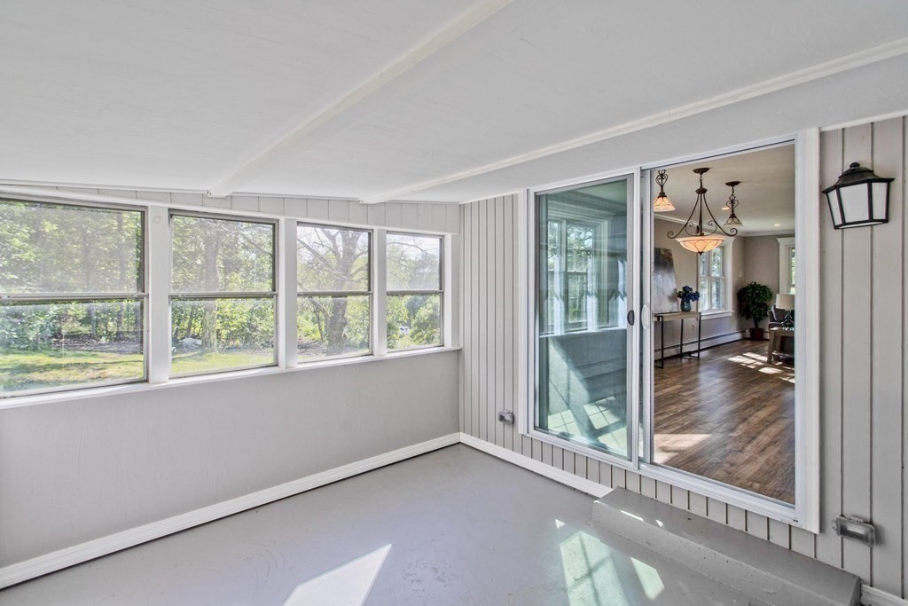 1052 Franklin Road Fitchburg, MA 01420 - Photo 8 of 39 Gallery Image 8